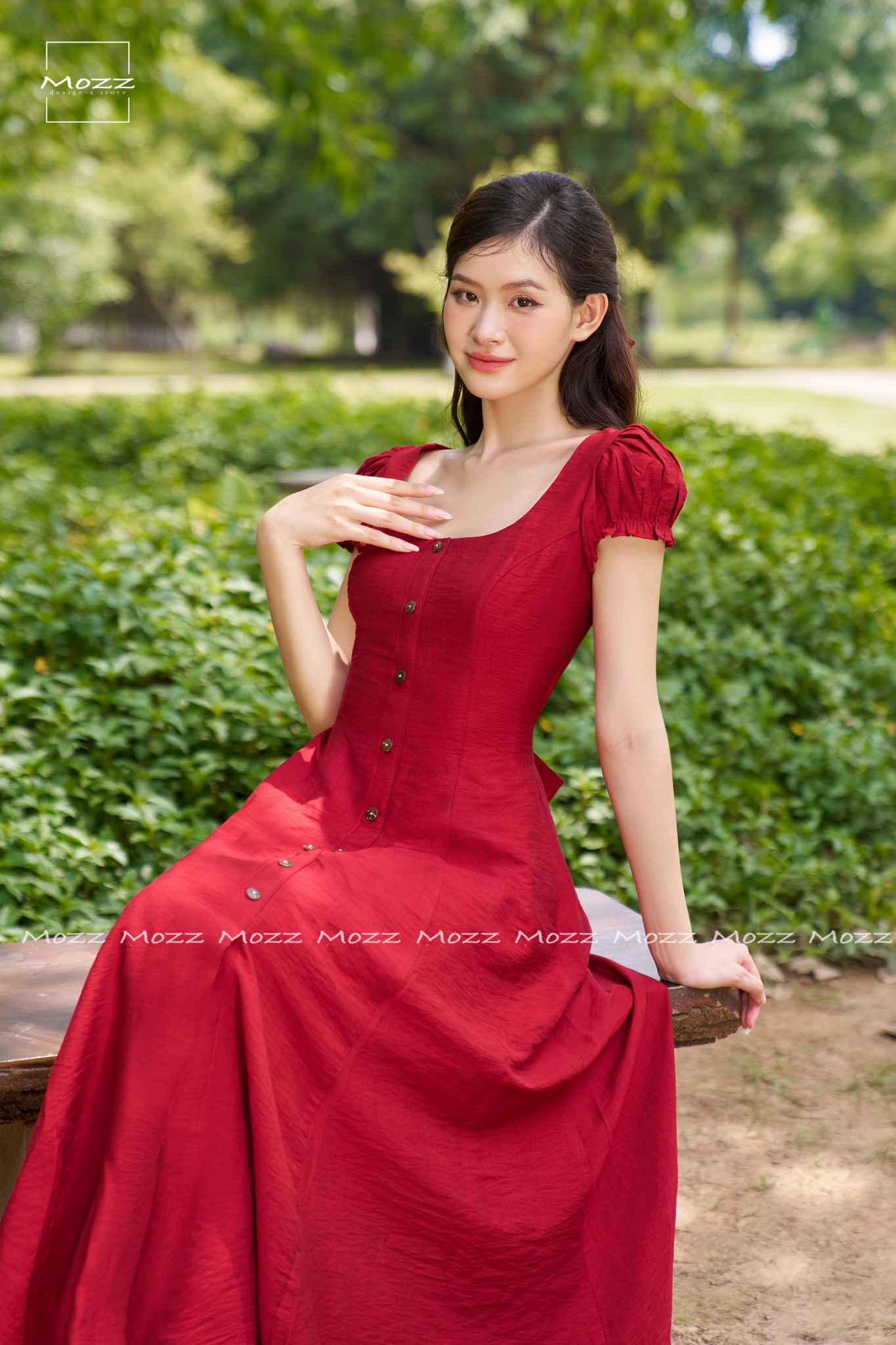 Mozz-váy đỏ hoa hồng