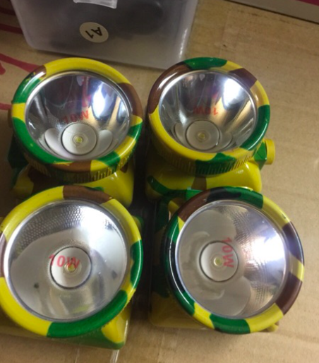 Đèn pin đội đầu siêu sáng A1