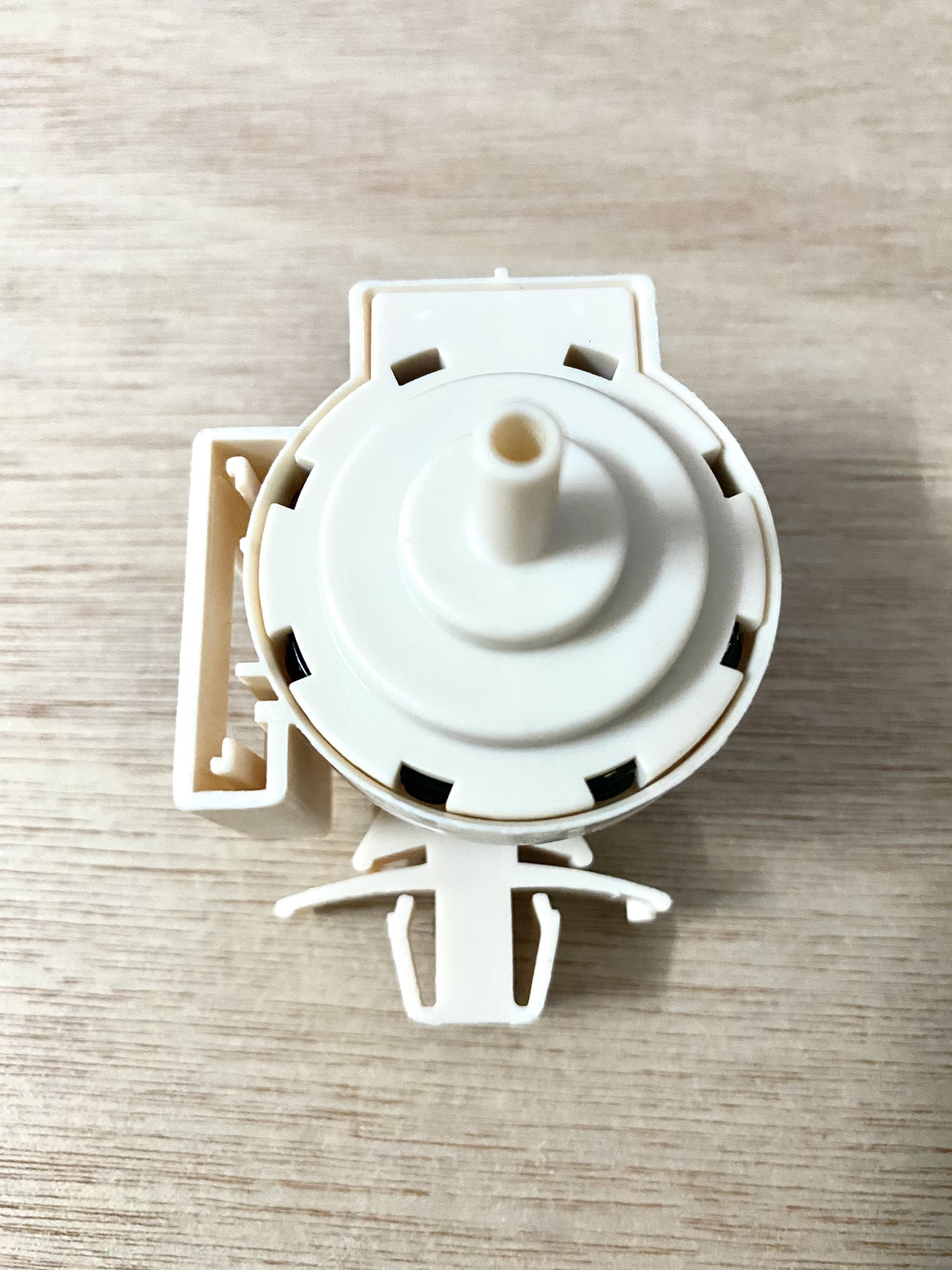 Phao áp lực nước máy giặt Toshiba cửa ngang