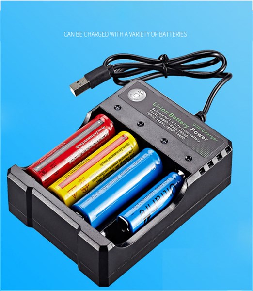 Bộ sạc 4 pin 18650