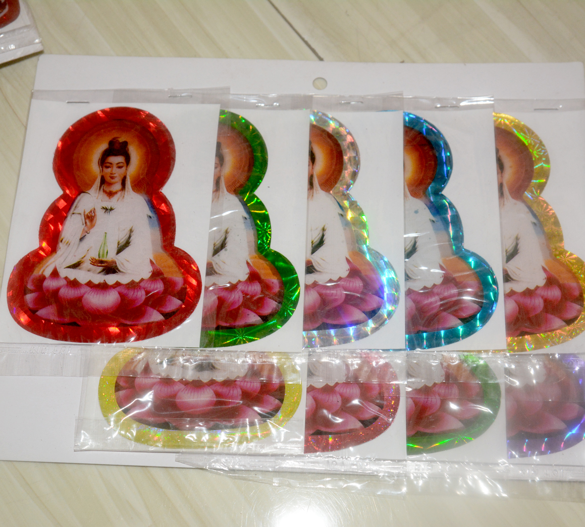 Decal phản quang Phật A Di Đà-Quan Thế Âm dán xe