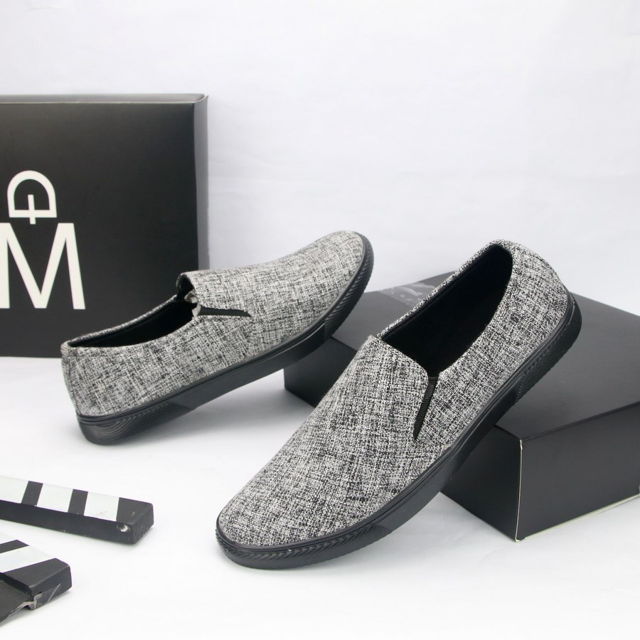 Giày lười nam MĐ G212 đen đế cao su