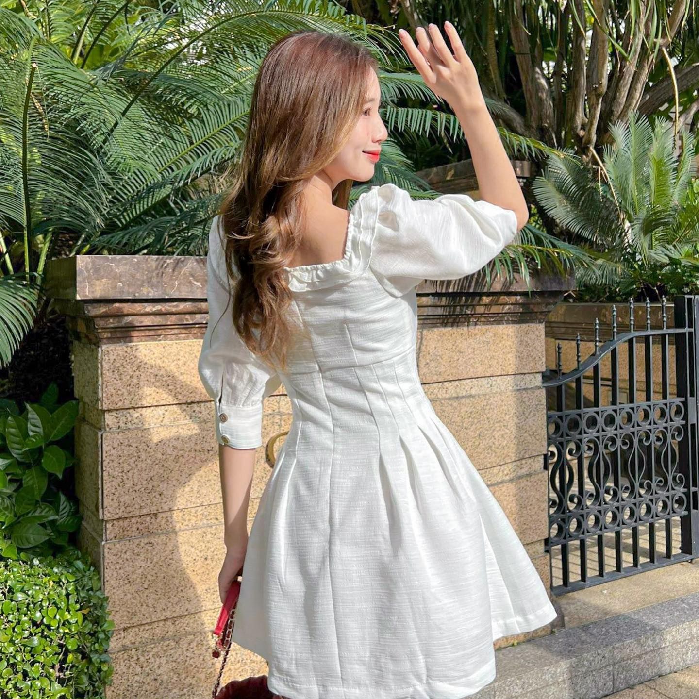 Đầm LABELLE - Đầm cổ vuông đính nút giả