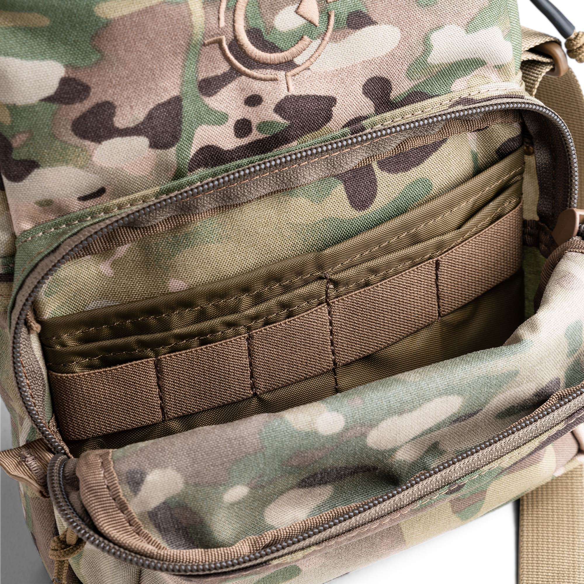 Túi đeo chéo Chuyentactical CT2 Shoulder Bag