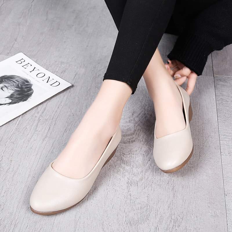 Giày bít mũi da mềm gót cao 3p