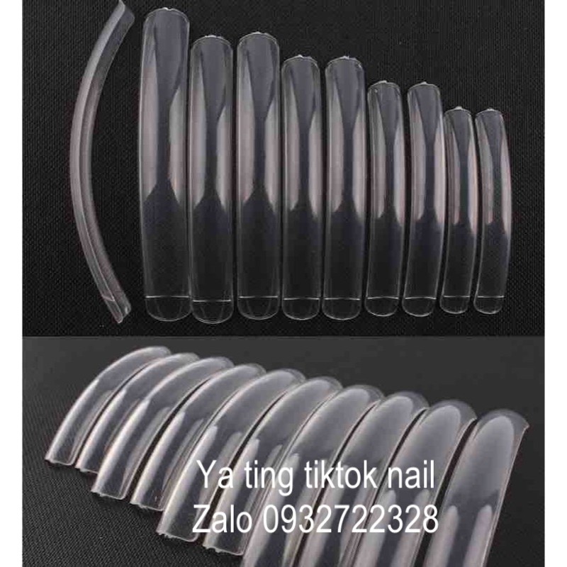 Móng dài làm mẫu