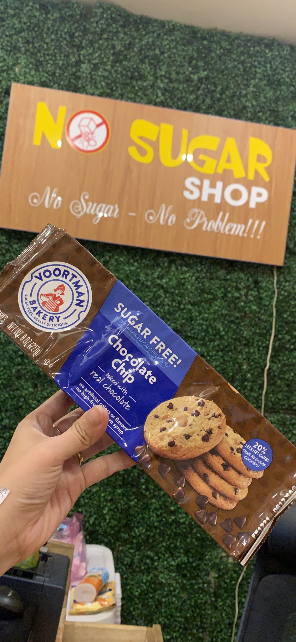 Bánh cookie Voortman chocolate chip 227g