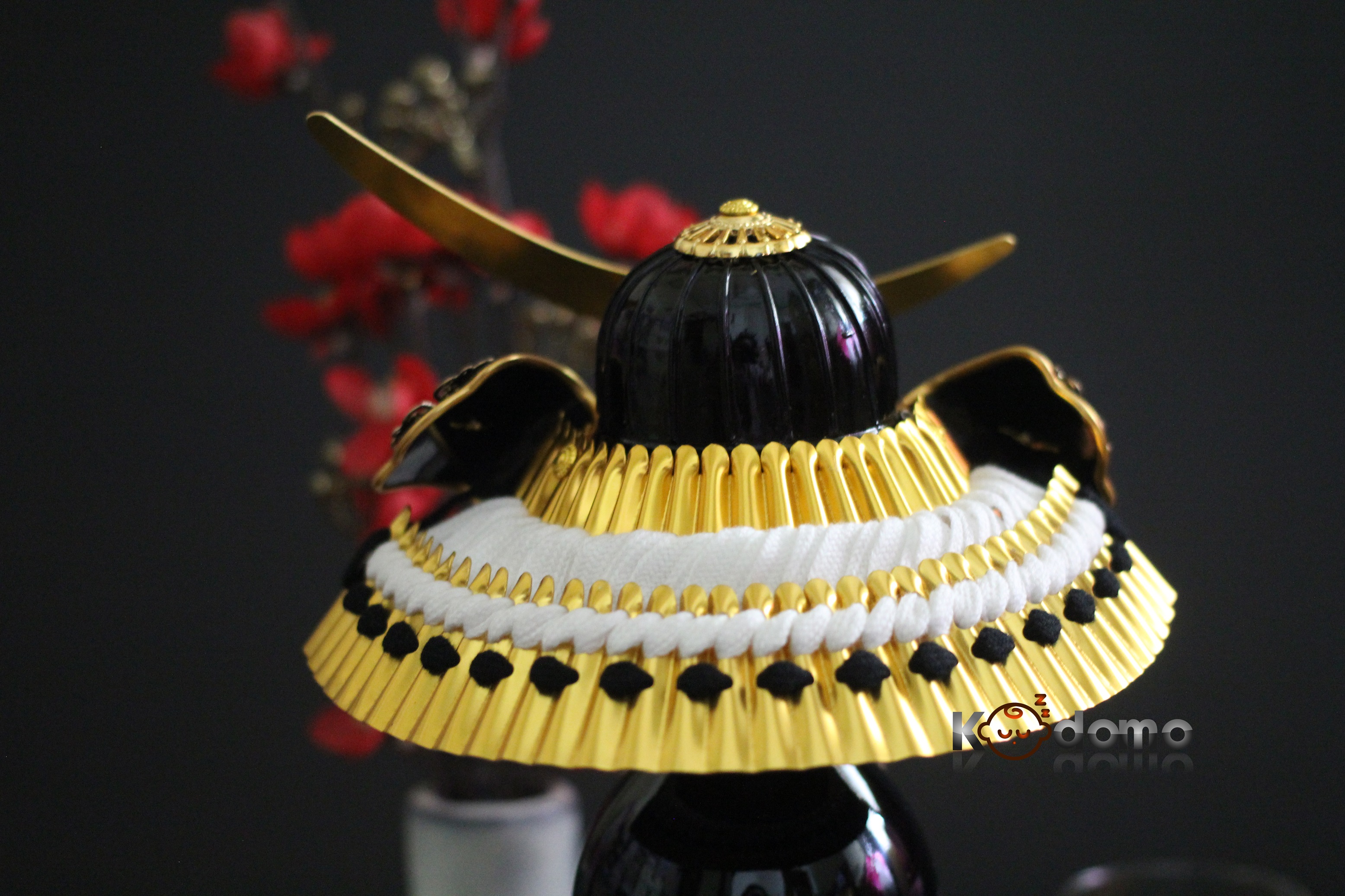 nón samurai trang trí chai nước trái cây , samurai bottle cap , samurai bottle cover , áo giáp samurai, búp bê samurai , 人形, 鎧, 兜