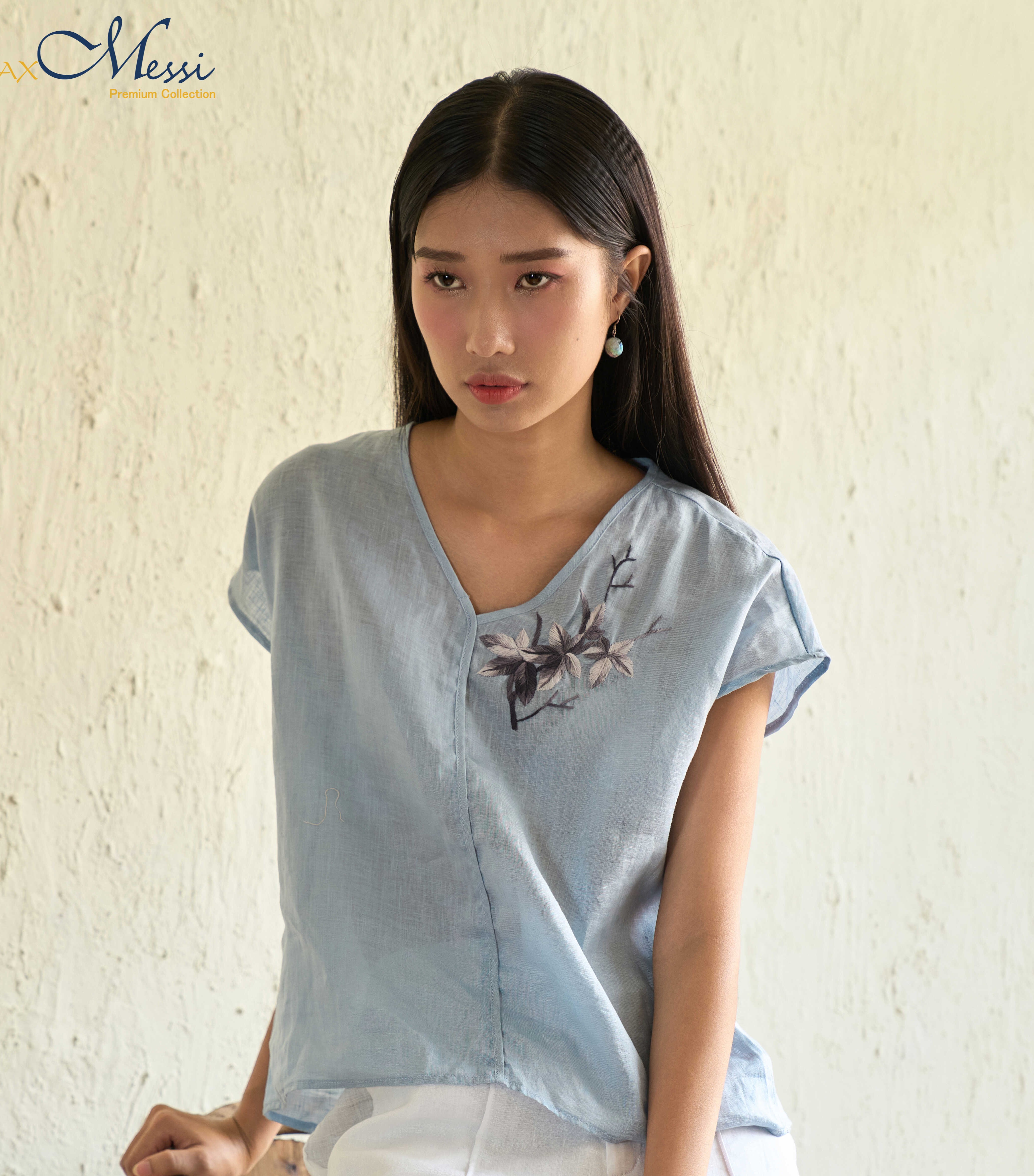 Áo top linen vai đỗ thêu tay CARA- MaxMessi