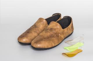 Sunzin.HCM Free từ 99k-Móc khóa kiêm Đón gót giày bằng nhựa nguyên khối thumbnail
