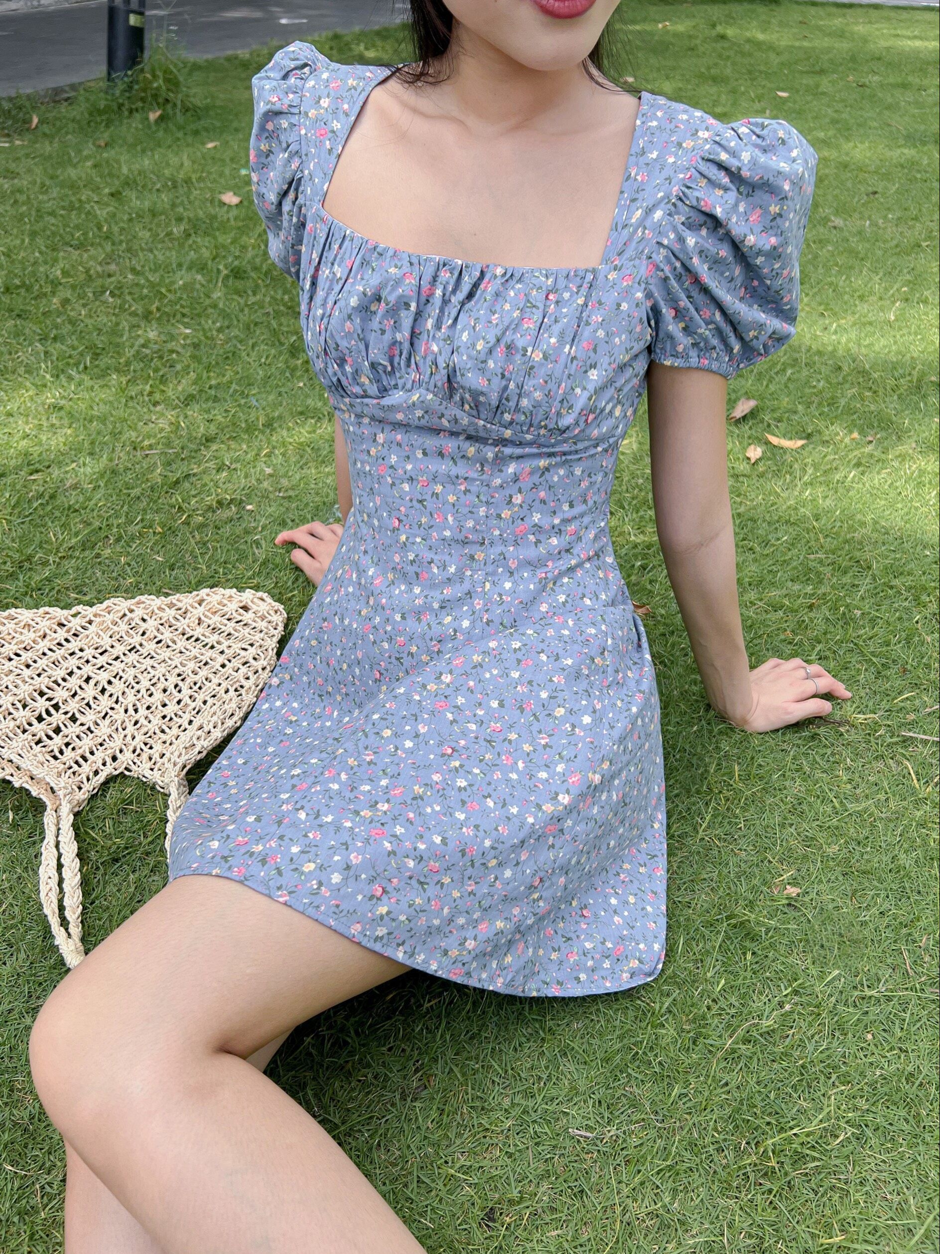 Đầm LYSIA - Đầm hoa cổ vuông nhún ngực