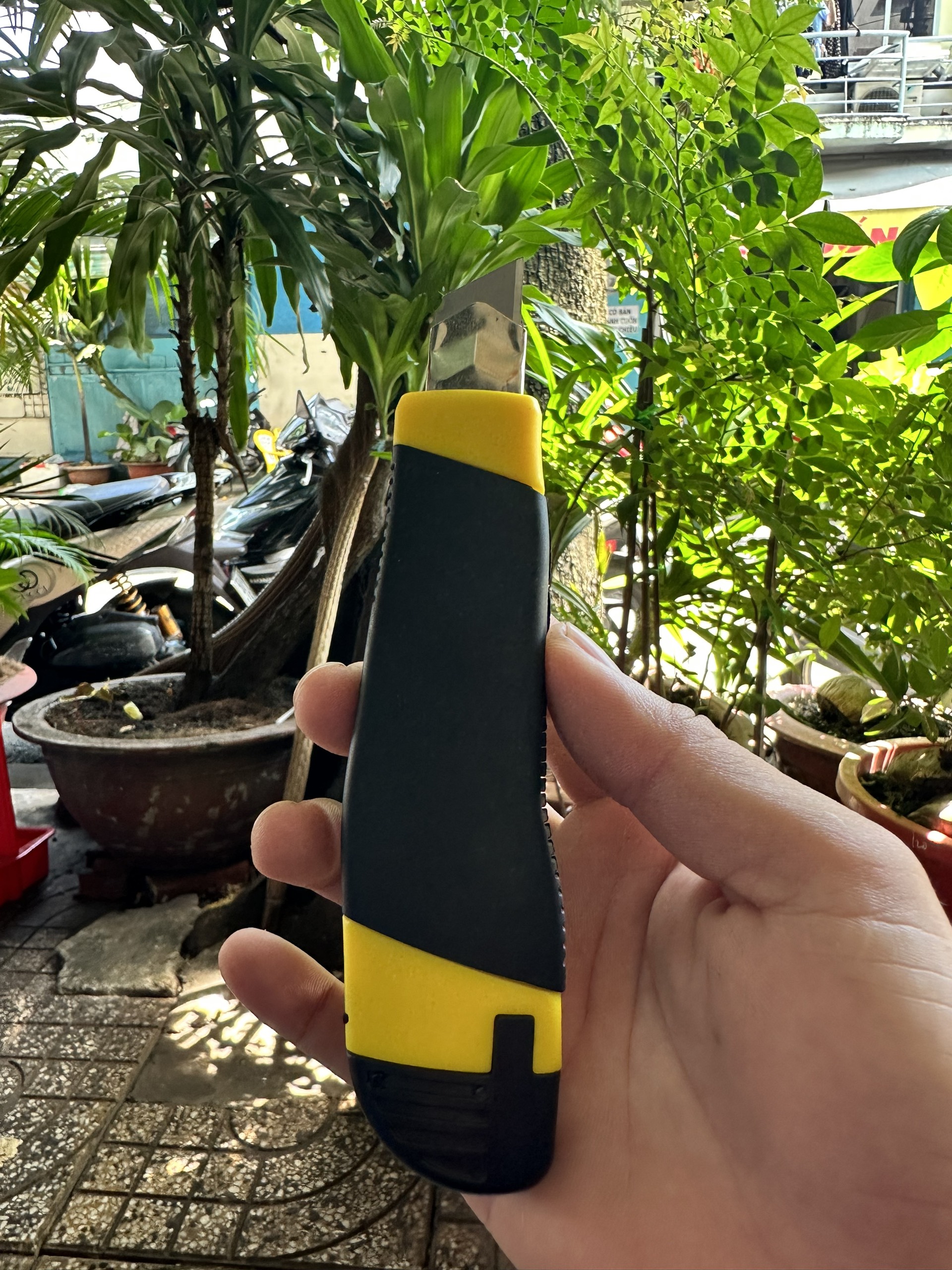 Dao Rọc Giấy Lớn Dùng Cắt Sàn, Xốp, Giấy,...