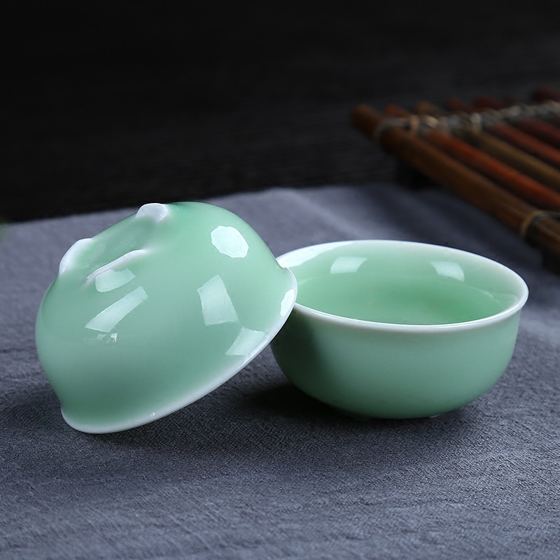 Bộ ấm chén sứ pha trà cao cấp họa tiết đàn cá 3D