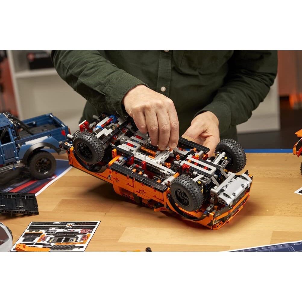 Đồ chơi lắp ráp LEGO Technic Ford F-150 Raptor 42126
