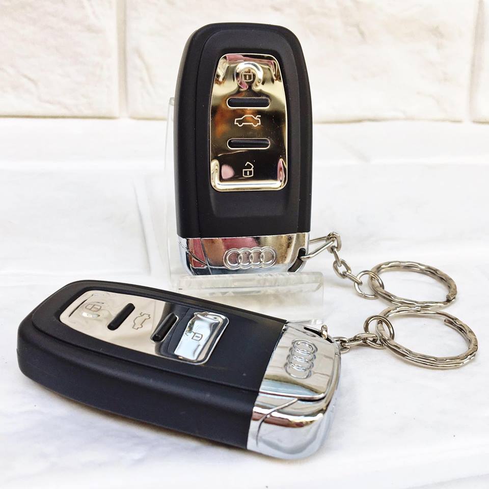 [HCM]Bật Lửa Gas Khè Hình Móc Khóa Xe Hơi Audi (Có Đèn Pin)