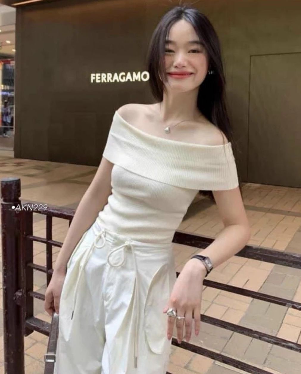 Áo trễ vai ngắn tay dáng ôm body màu đen, Áo trễ vai len tăm cộc tay,áo bẹt vai nữ ngắn tay chất len co dãn ôm body