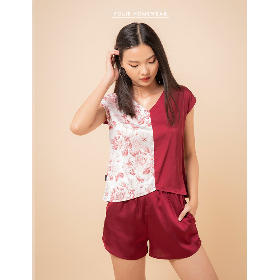 Folie Homewear đồ mặc nhà áo tay nhí quần đùi lụa màu tím mận FB50.2