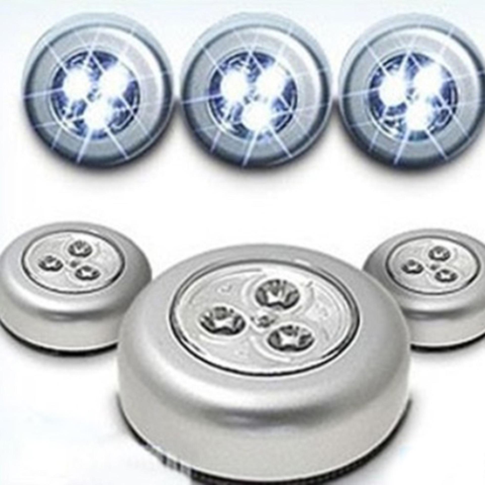 Đèn LED dán tường