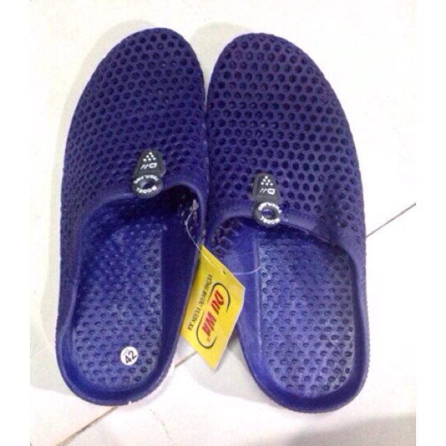 Dép bít đầu nam nữ