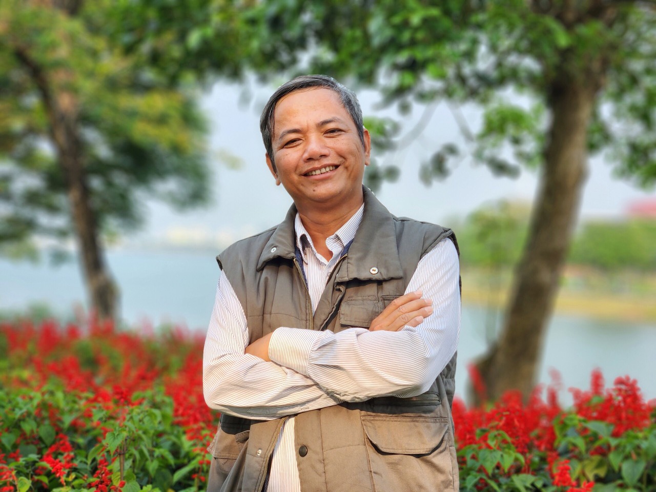 Sách: Huế chuyện xưa thành cũ
