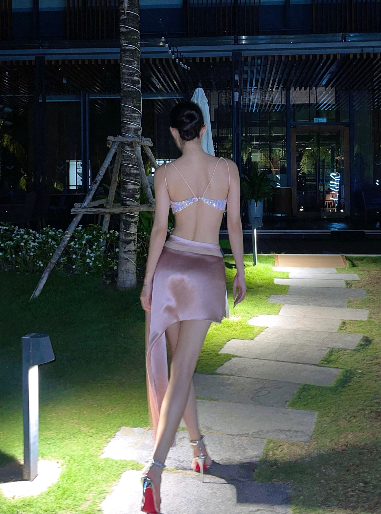 N'ROSÉ - Áo kim sa Helen Top AS0904
