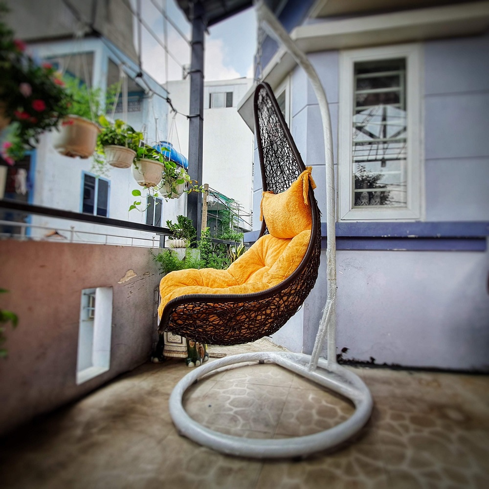 Xích đu hình lưỡi câu
