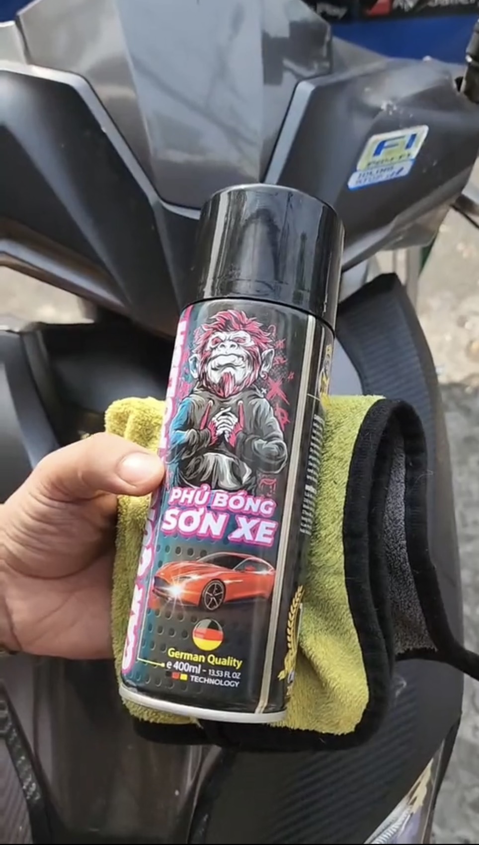 Chai xịt bóng sơn xe Sprayking 400ml