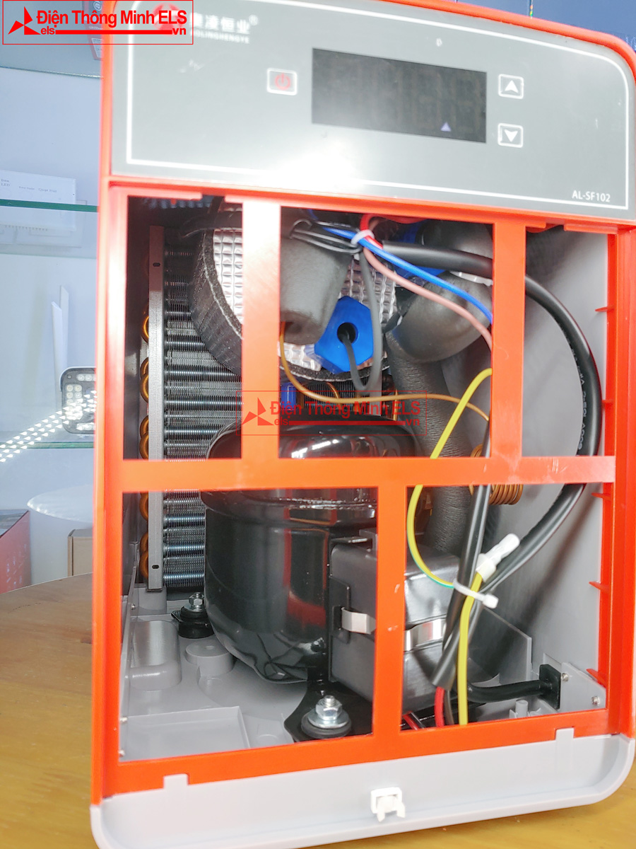 Máy Chiller làm lạnh 160L nước SF-102