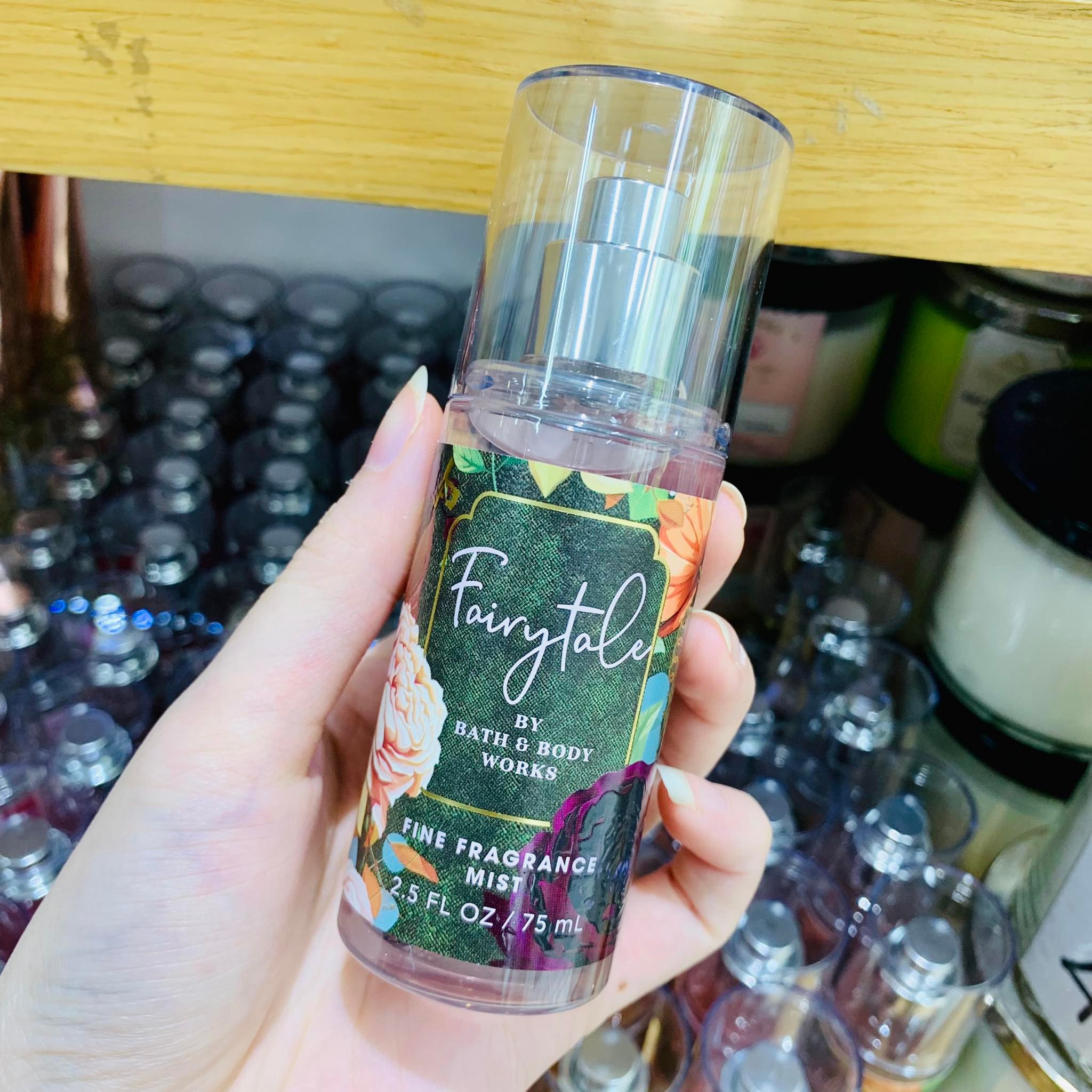 [SaigonScent][Travel Size] Xịt thơm toàn thân Bath & Body Works Body Mist ( đủ mùi 75mL )