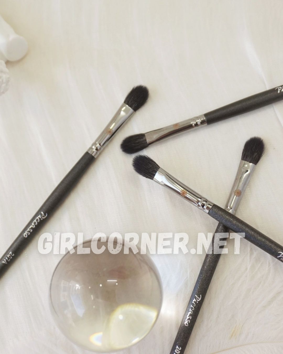 [HCM]Cọ bầu mắt Piccasso 207A
