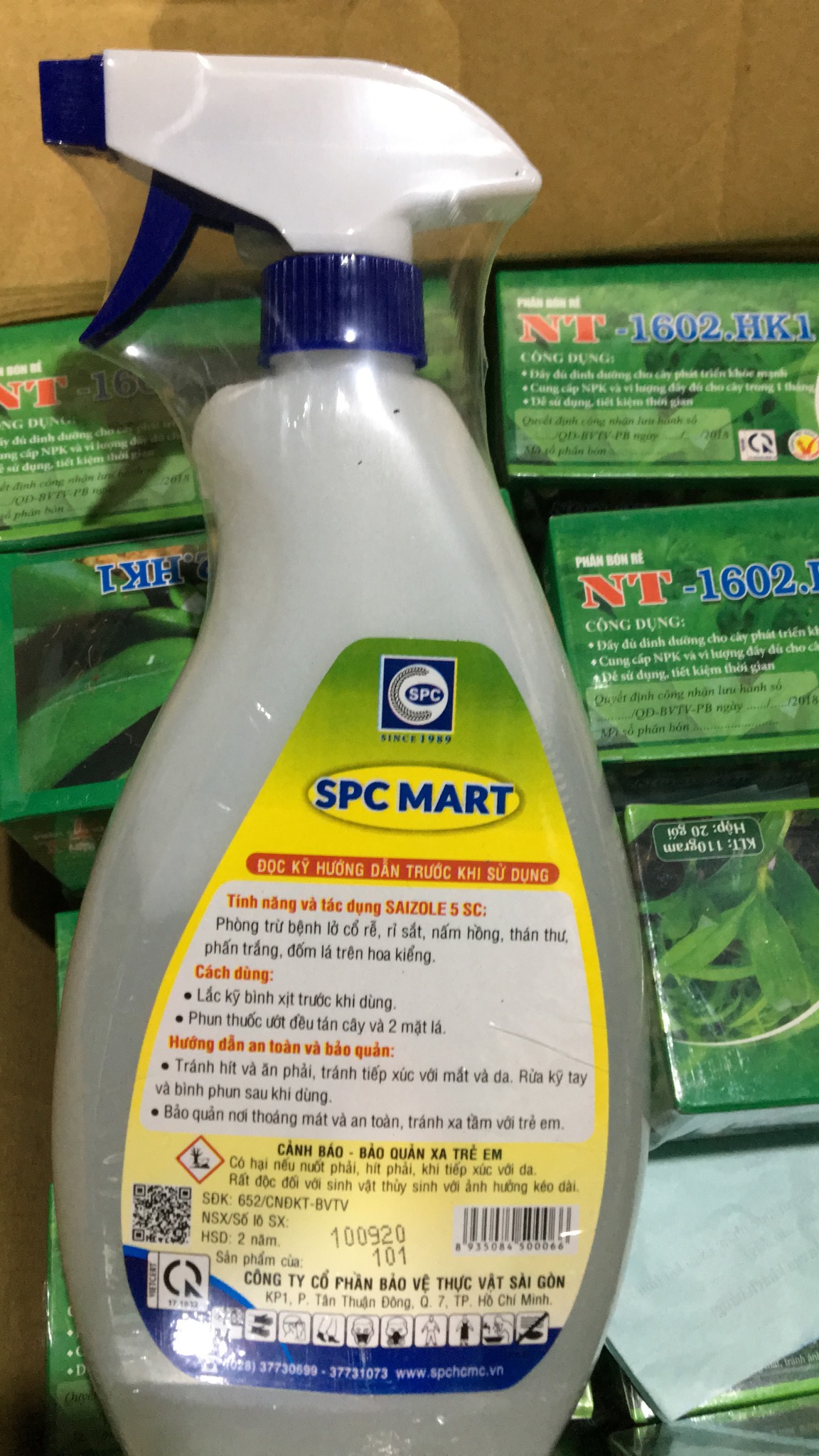 Dung dịch bảo vệ cây trồng hoa lan cây kiểng SAIZOLE bình 650ML