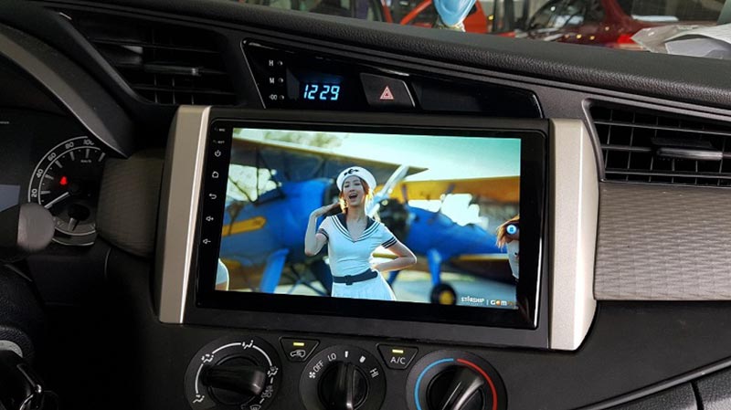 Mặt dưỡng màn hình android cho xe TOYOTA INNOVA 2017-2020