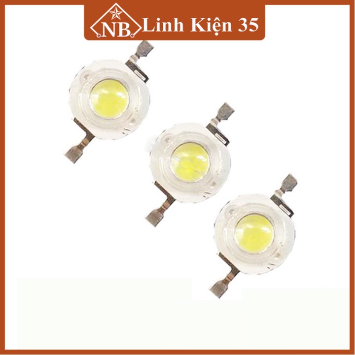 Đèn Led ánh sáng màu vàng ấm, công suất 3W