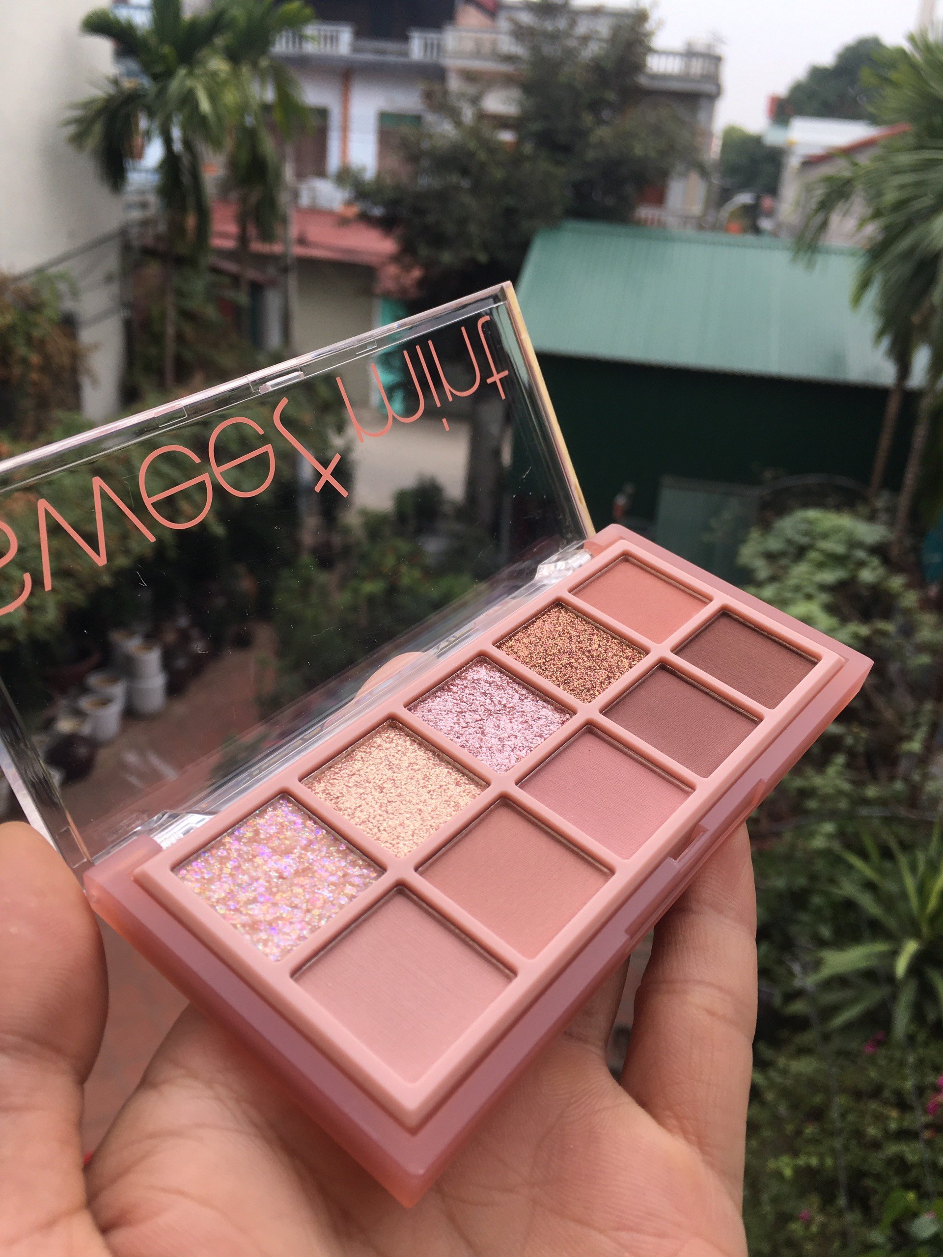 Bảng Phấn Mắt Sweet Mint 10 Màu Sắc Hiệu Ứng Lì