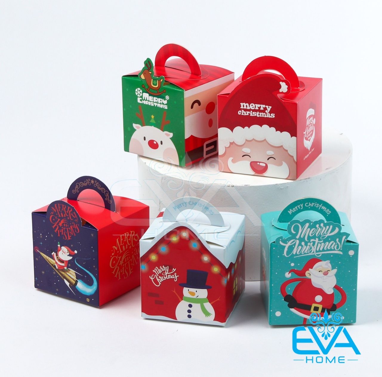 Combo 5 hộp giấy đựng quà giáng sinh / hộp quà noel có quai xách nhiều mẫu m3059