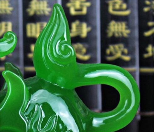 Tỳ hưu phong thủy có nước hoa
