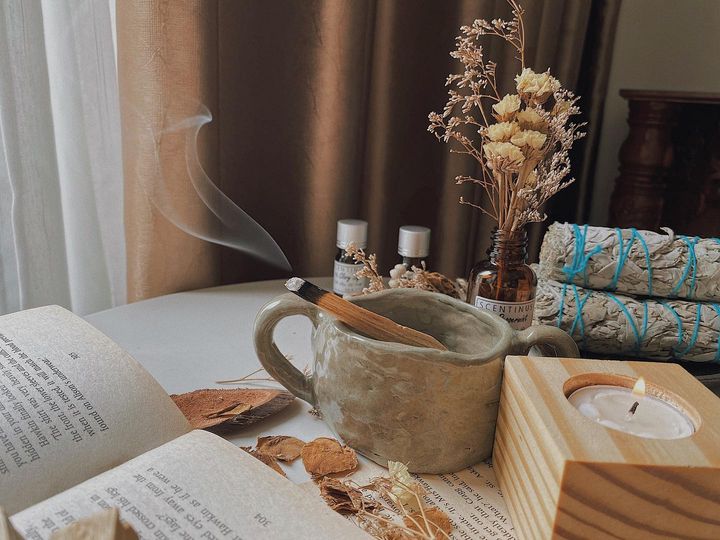 GỖ THÁNH PALO SANTO