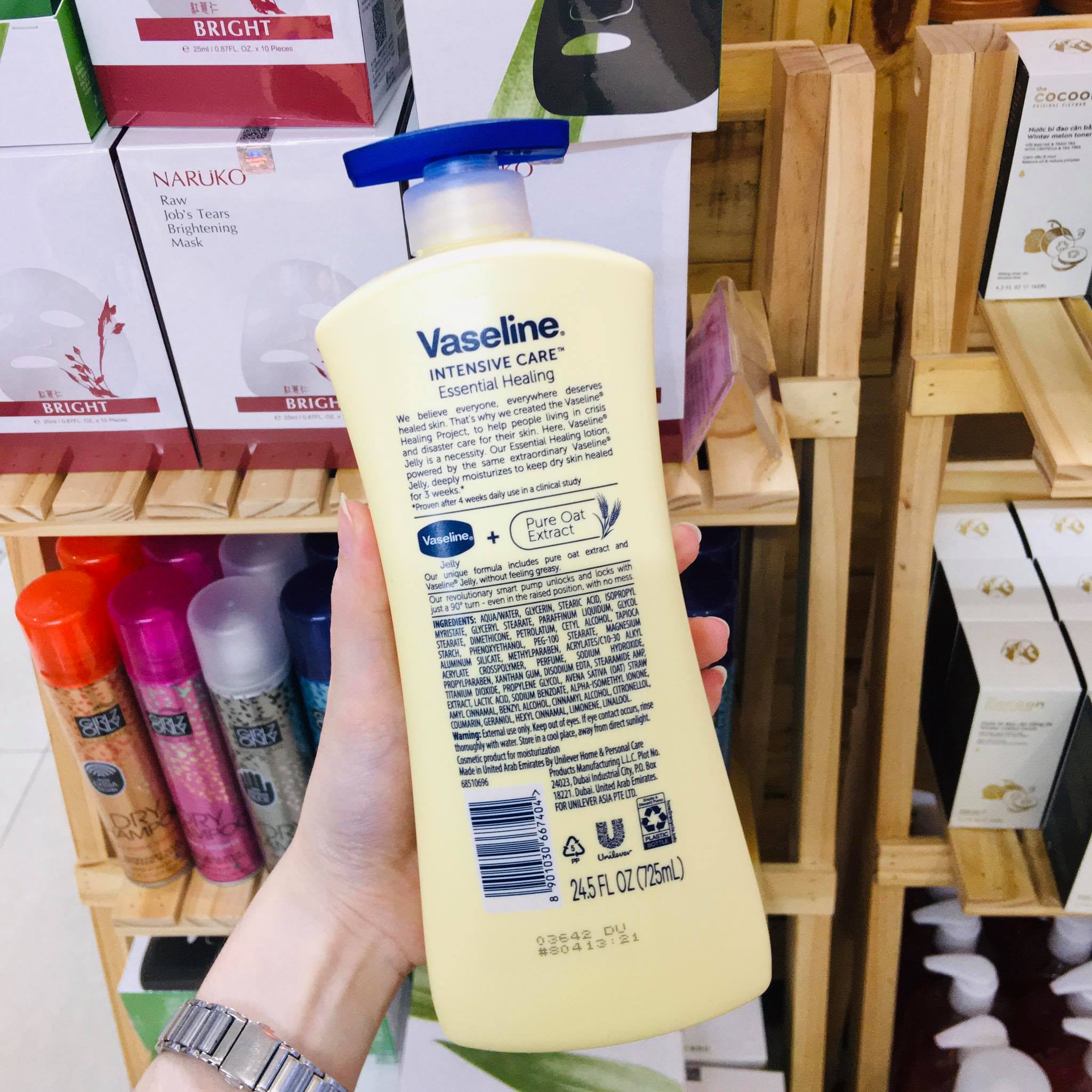 [Saigon Scent] Sữa Dưỡng Thể Vaseline Intensive Care Essential Healing ( Vàng - 725mL )