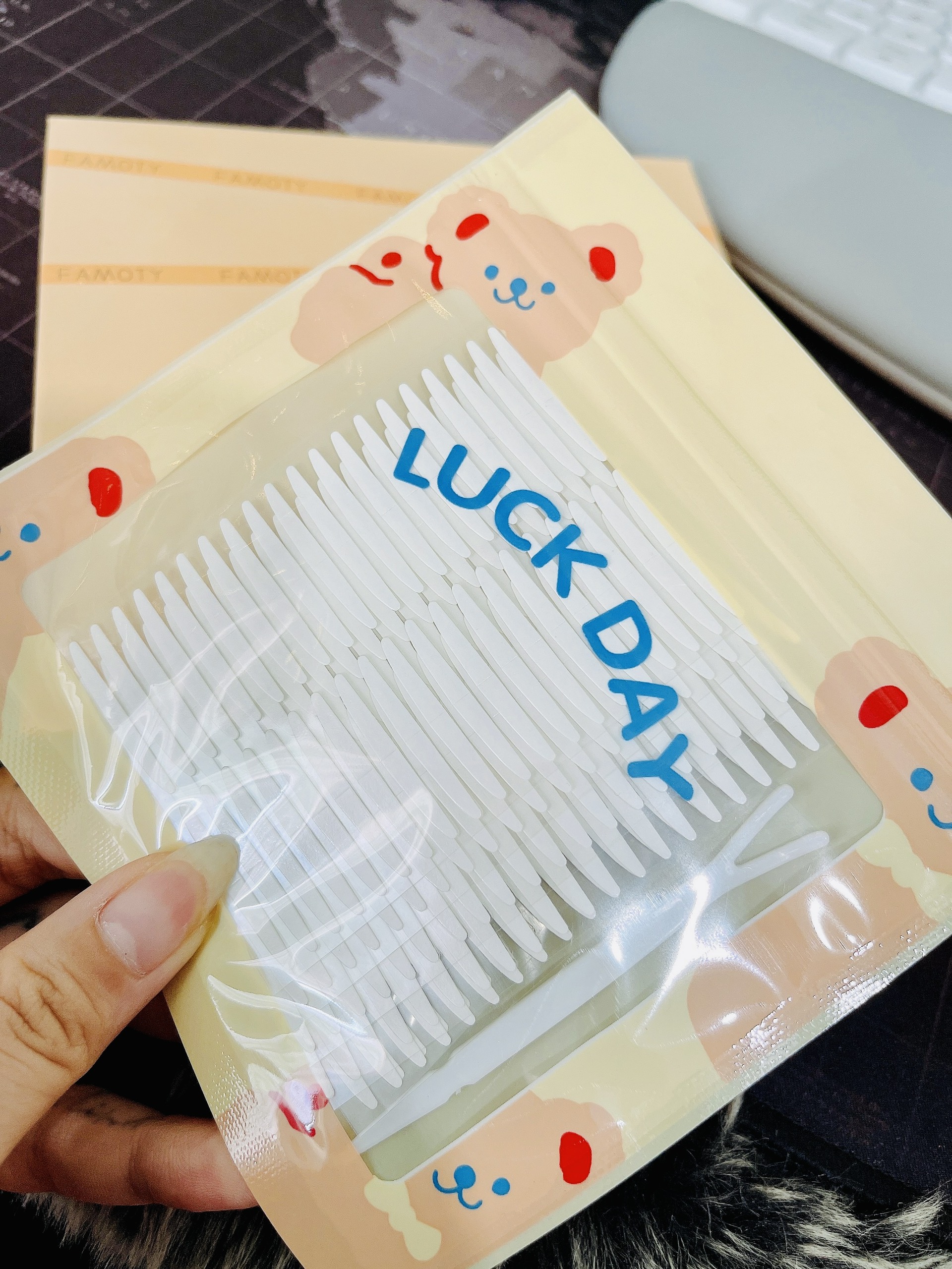 [W.E store] bag 240 stickers size eyelid-double eyelid 2 Face, Super Multi, super handy