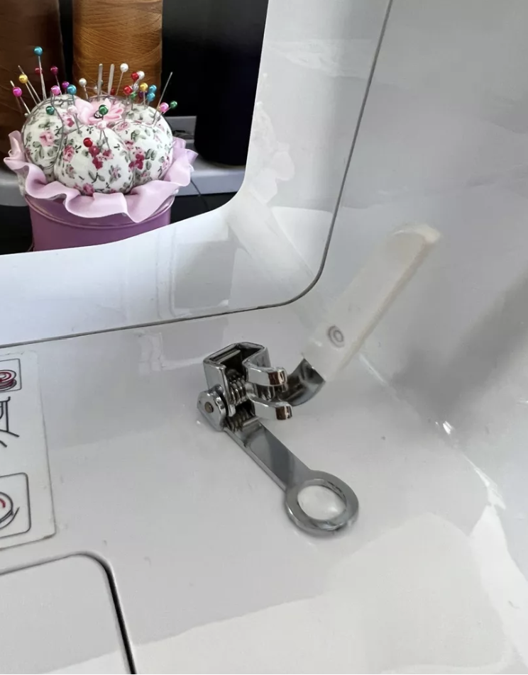 Chân vịt thêu tự do