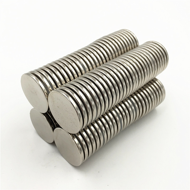 Nam châm viên tròn 30x3mm loại đất hiếm mạ niken