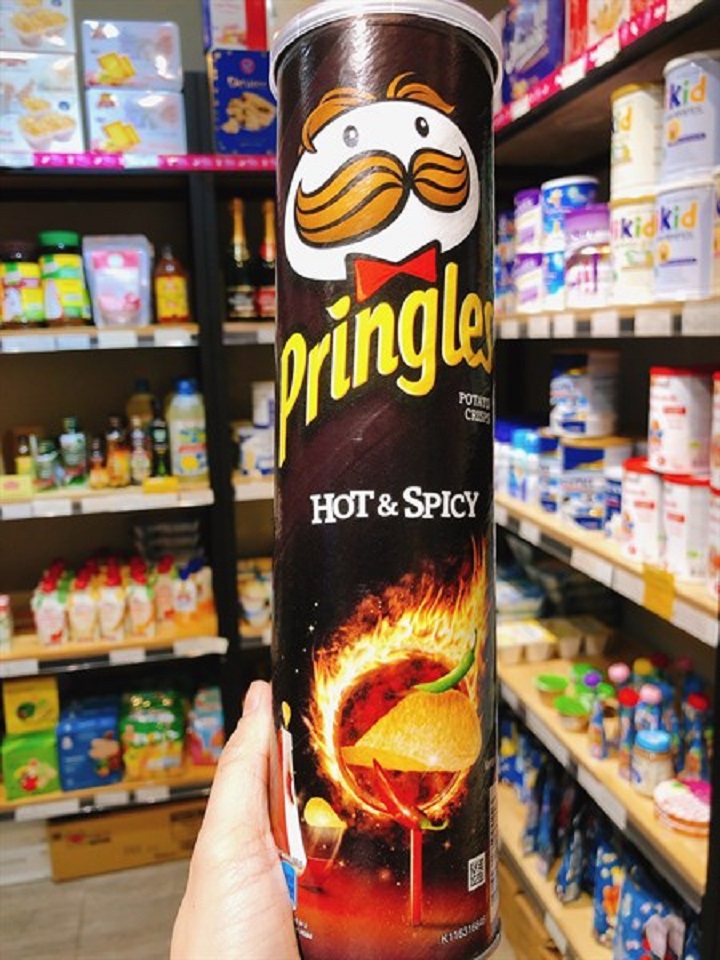 Khoai Tây Pringles Hot&Spicy