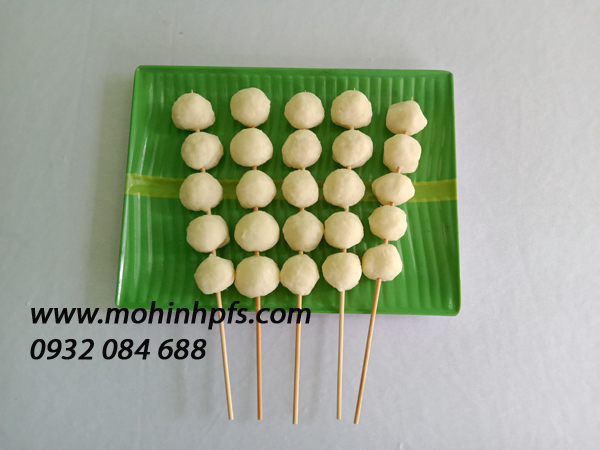 Cá viên_mô hình xiên que bằng nhựa