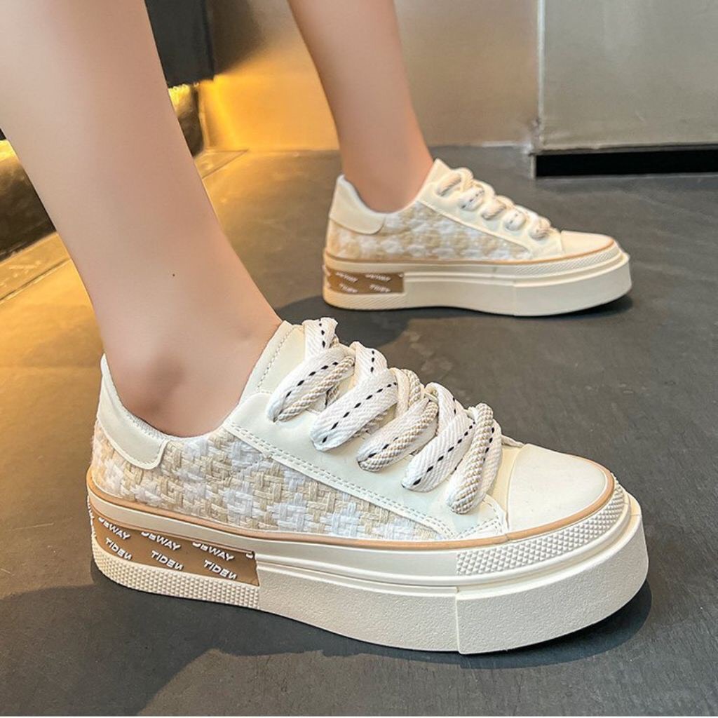 GIÀY THỂ THAO CARO NỮ SINH SIÊU XINH