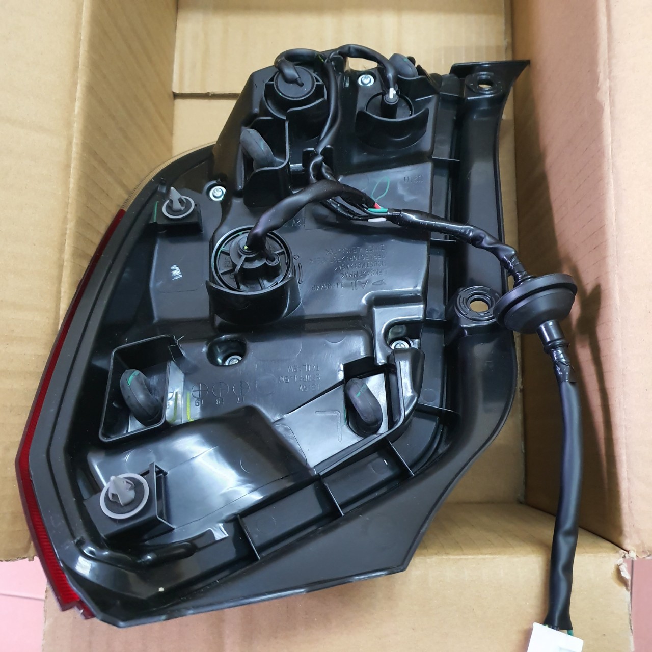 Đèn hậu Toyota WIGO