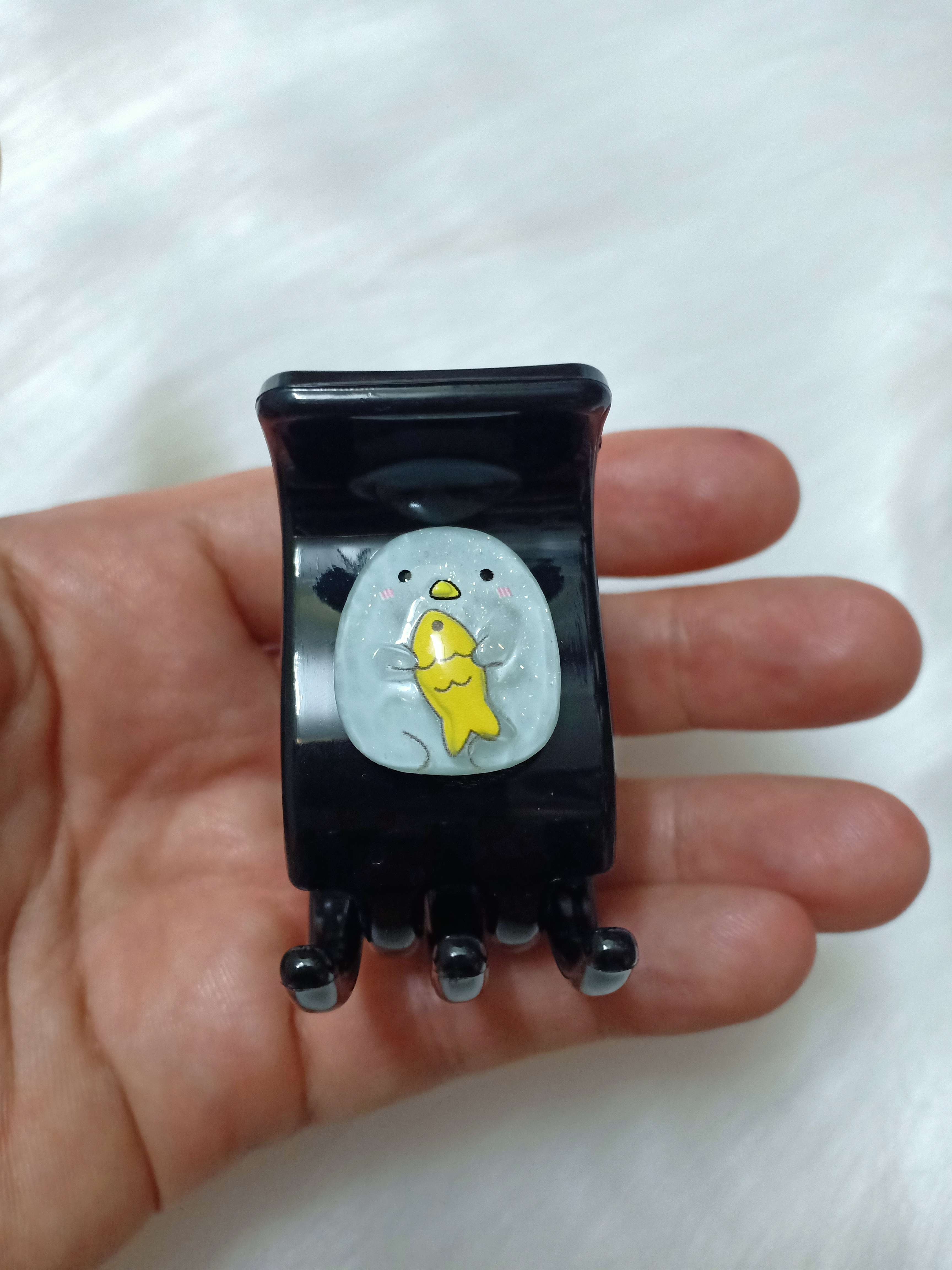 Kẹp Tóc 5 Răng Đen Đính Charm Hình Thú Ngộ Nghĩnh