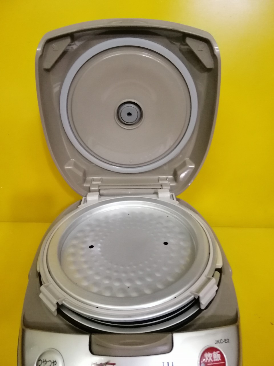 Nồi cơm nội địa Nhật cao tần (IH) Tiger JKC-10E2 (1.0L) (05624)