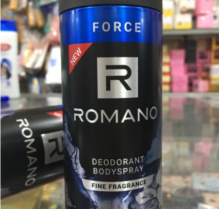 Xịt khử mùi toàn thân Romano Force chai 150ml