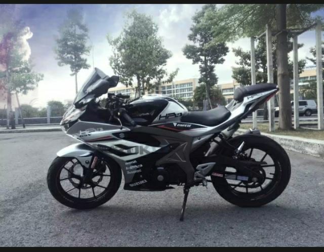 Kính chắn gió GSX R150 Cao Cấp