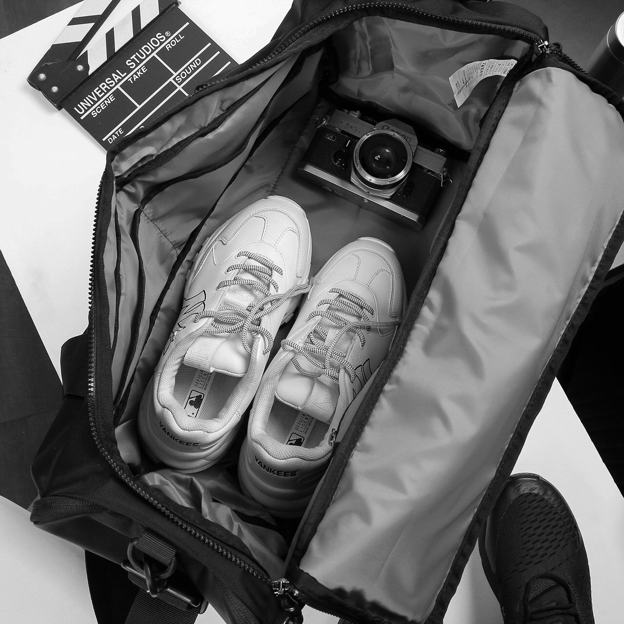 Túi trống du lịch, thể thao Nike.